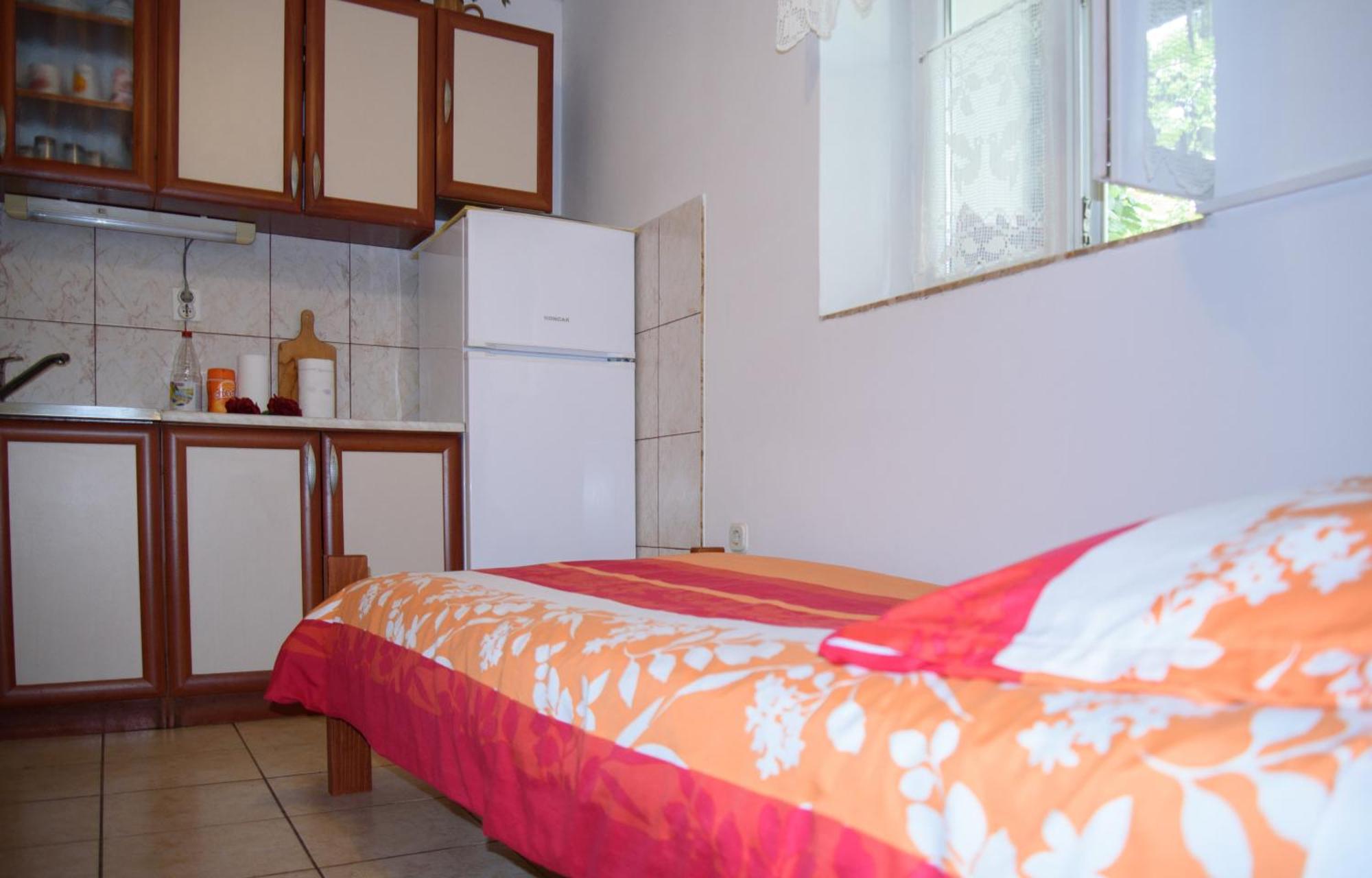Apartments Cvitini Dvori Garjak Vrlika Buitenkant foto